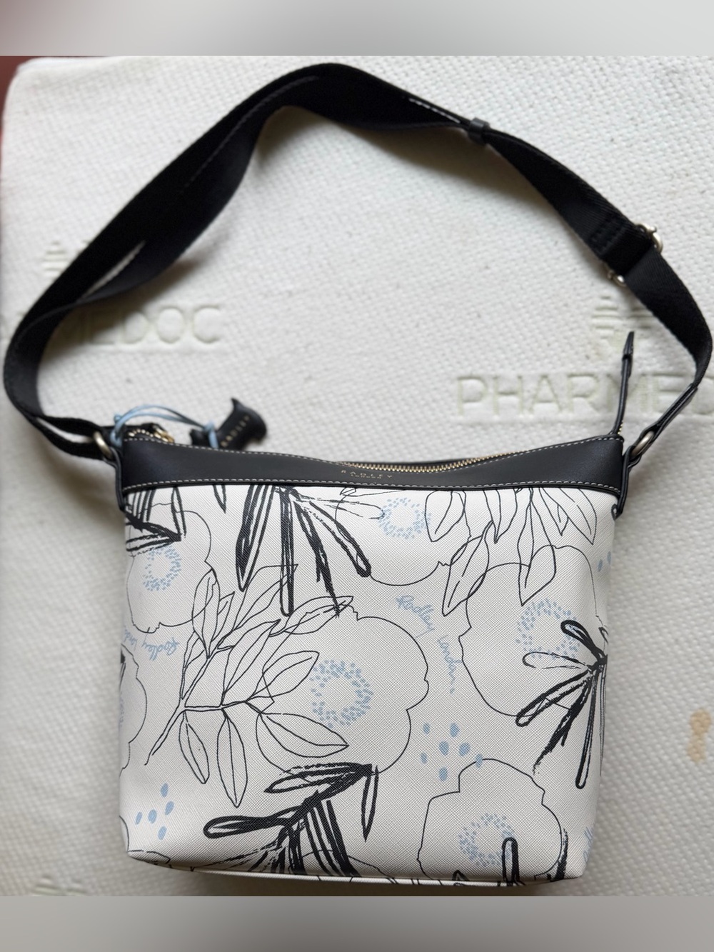 RADLEY LONDON Black & Cream Floral-Print Crossbody Bag - Picture 2 of 13